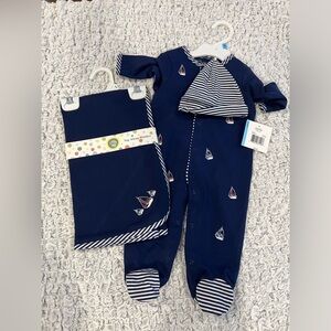 Button down footies & matching blanket